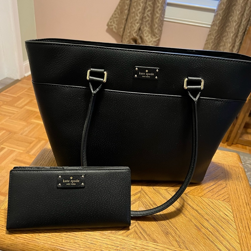 Kate Spade tote purse and wallet